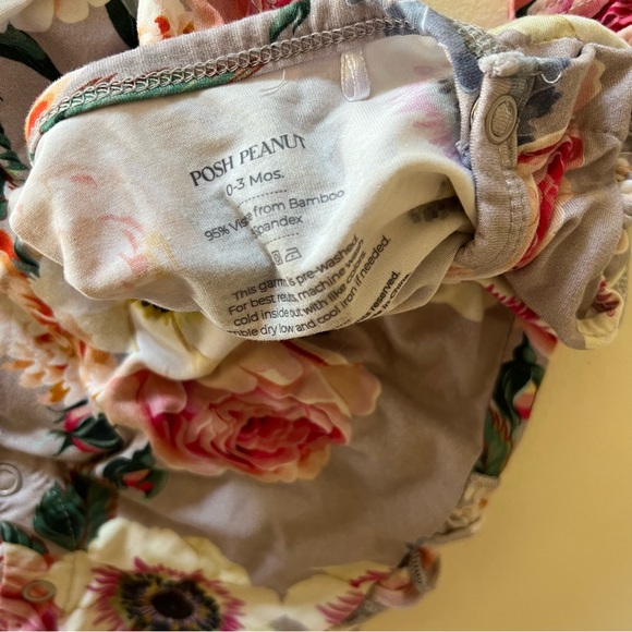 Posh Peanut French Gray Ruffled Cap Sleeve Romper - Picture 3 of 4